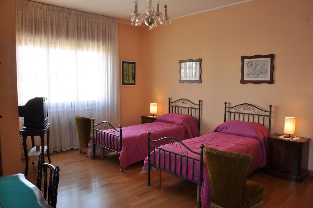 Giangurgolo B&B Rende Szoba fotó